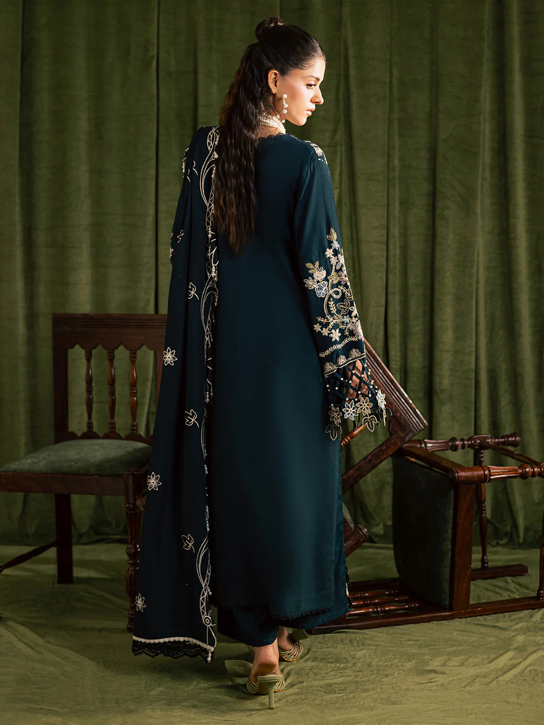 KAIA - 07 | 3PC WINTER LINEN