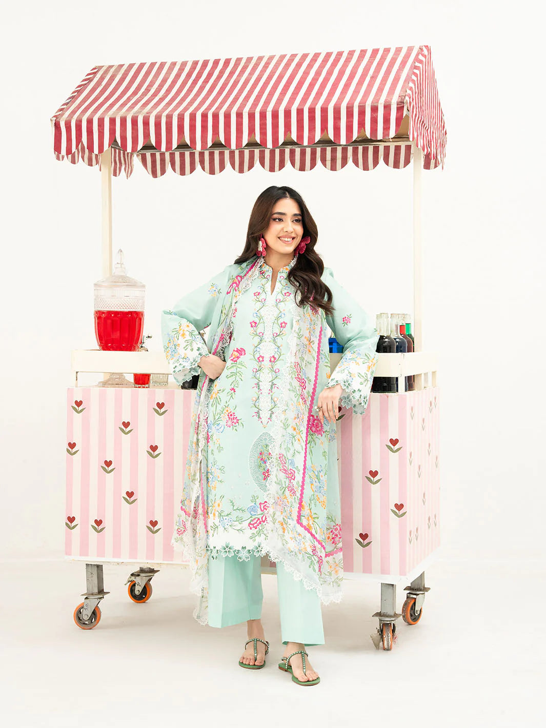 ANA-011 | 3 PC LAWN