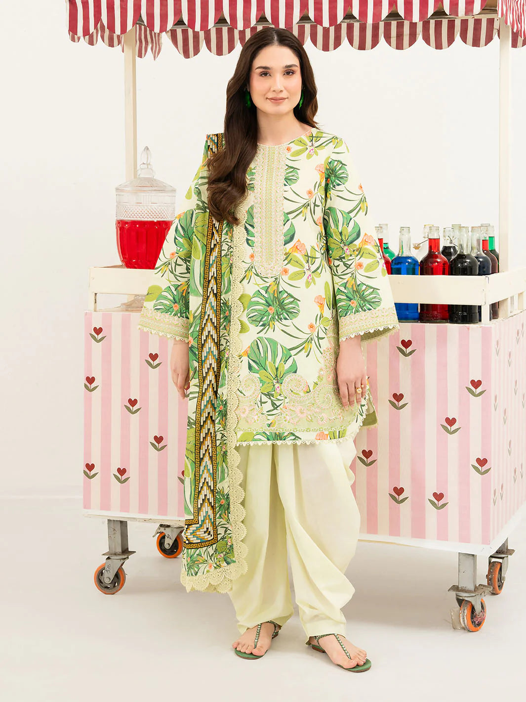 ANA-013 | 3 PC LAWN