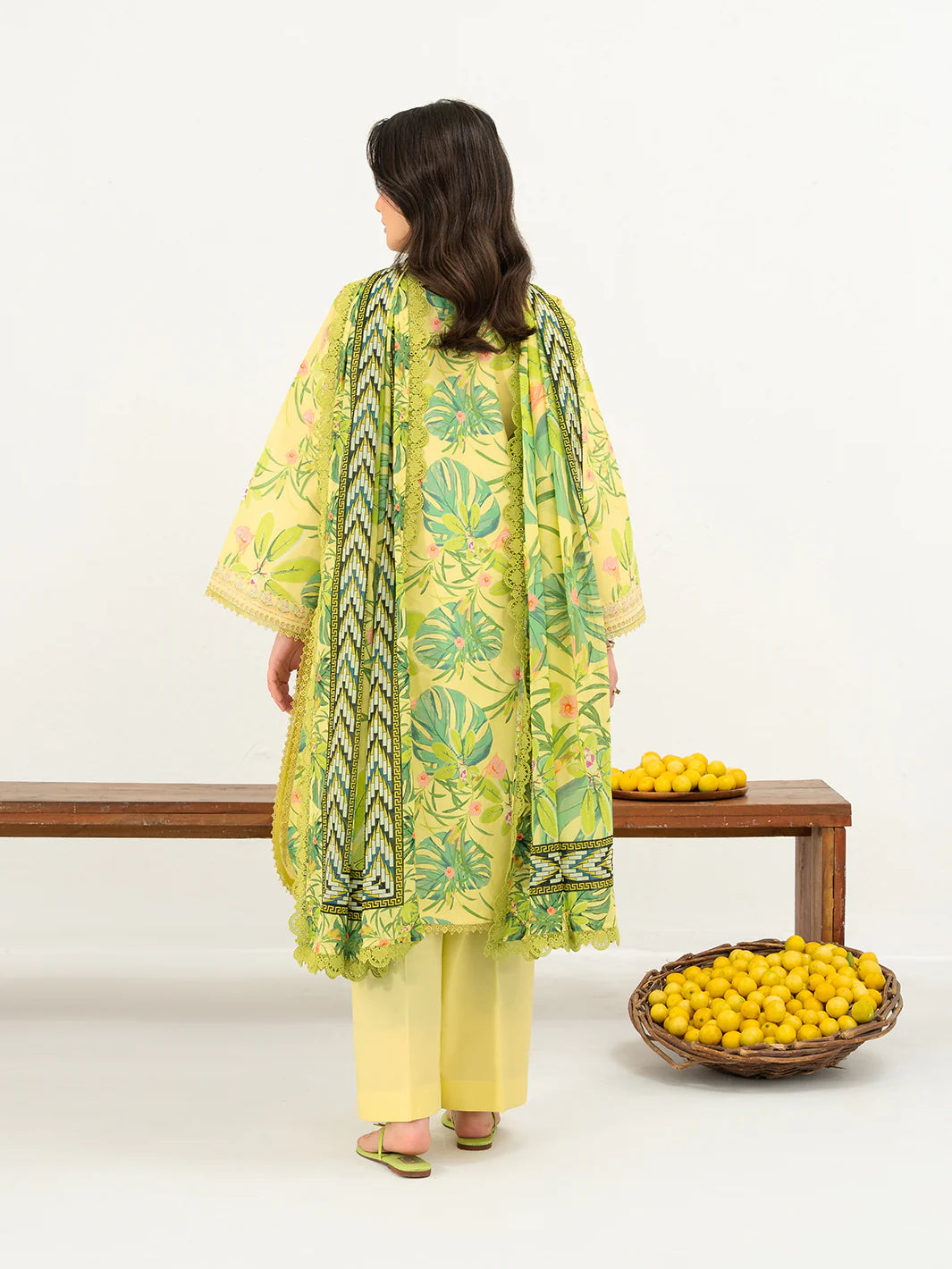 ANA-017 | 3 PC LAWN
