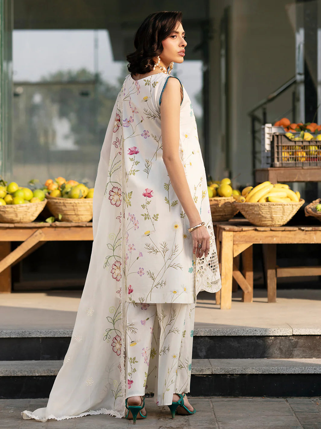 BW - 002 | 3 PC LAWN