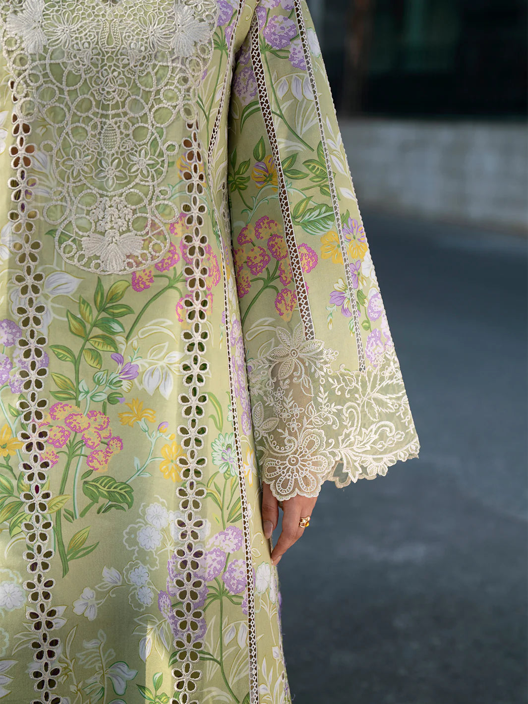 BW - 005 | 3 PC LAWN