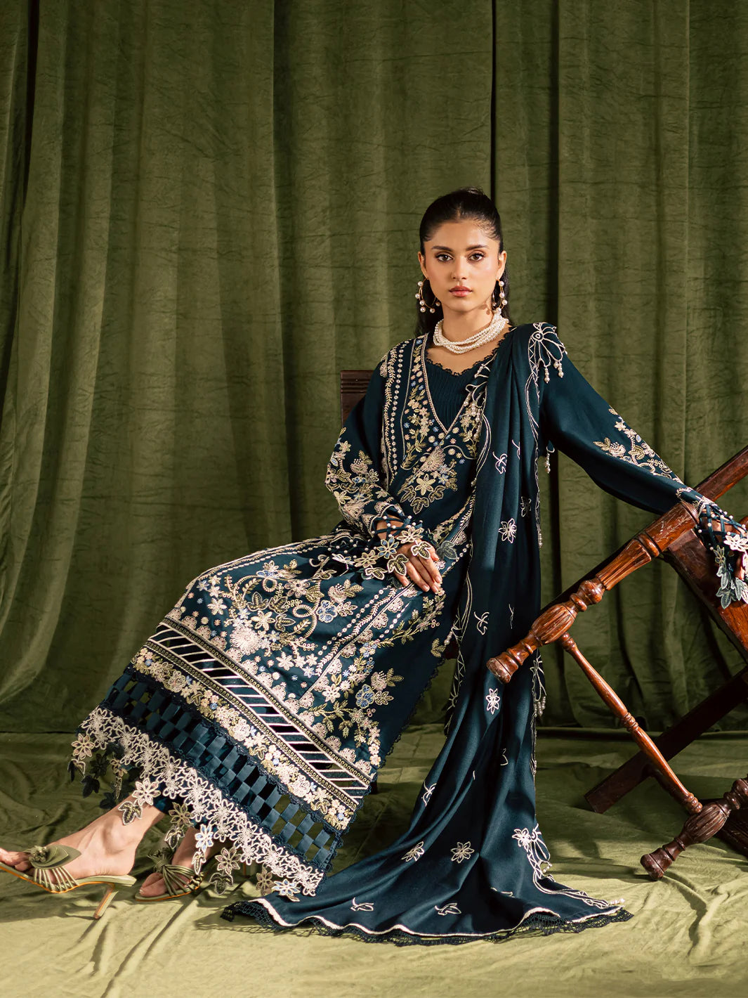 KAIA - 07 | 3PC WINTER LINEN